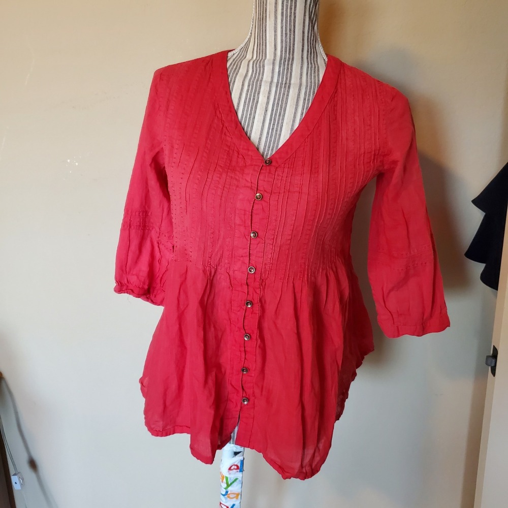 Fabindia Red 100% Cotton Pintuck Babydoll Button Front Blouse Top Womens Small